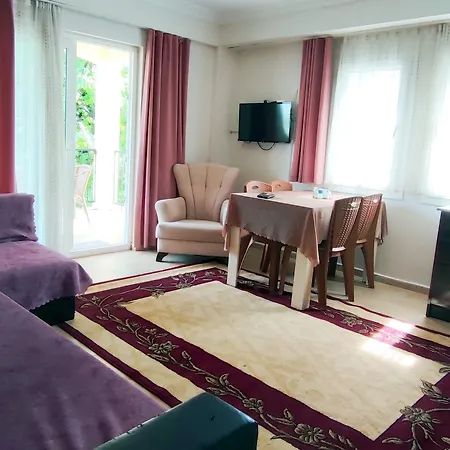 Cileks Aparthotel 4*