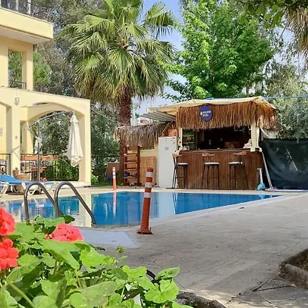 Aparthotel Cileks 4*