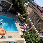 Cileks Apartahotel 4*