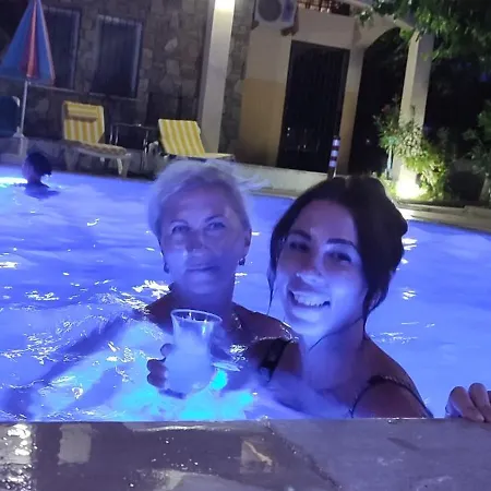 çileks Apart Otel 4*