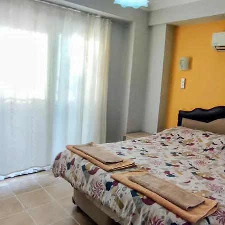 アパートホテル Cileks フェティエ