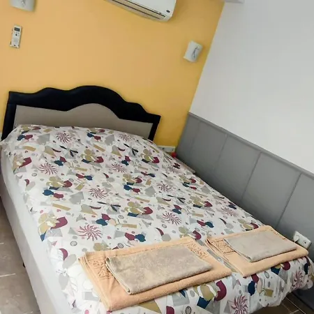 アパートホテル Cileks フェティエ