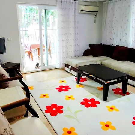 Cileks Aparthotel 4*
