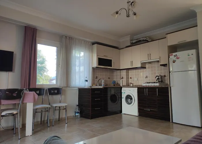 Ξενοδοχείο με διαμερίσματα Cileks 4*