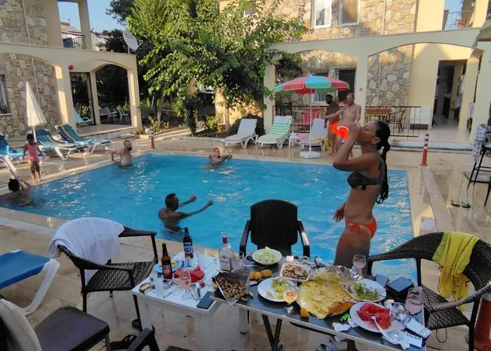 Aparthotel Cileks 4*